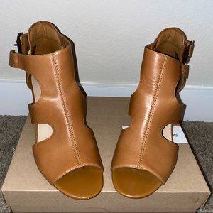 Women’s Heeled Sandal